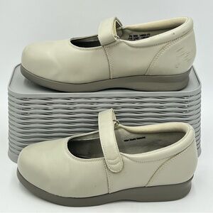 DREW Shoe Bloom II Bone Leather Mary Jane Shoes Size 9 WW